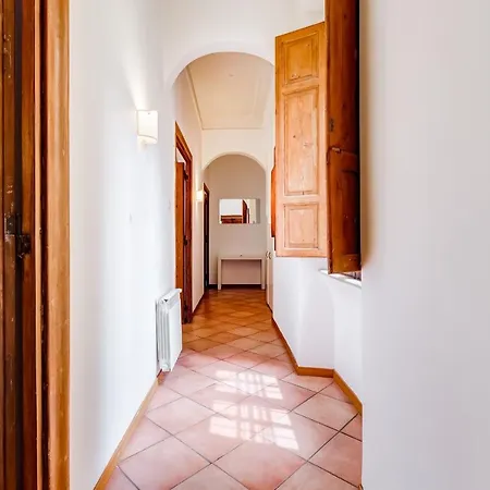 Apartament Vatican Germanico 107 *